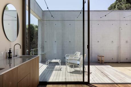 delikatissen vistas al mediterráneo villa de verano villa de hormigón con piscina spanish home open kitchen open concept estilo moderno minimalista estilo contemporáneo estilo bruto decoración interiores decoración girona coastal spain casa de hormigón delikatissen vistas al mediterráneo villa de verano villa de hormigón con piscina spanish home open kitchen open concept estilo moderno minimalista estilo contemporáneo estilo bruto decoración interiores decoración girona coastal spain casa de hormigón