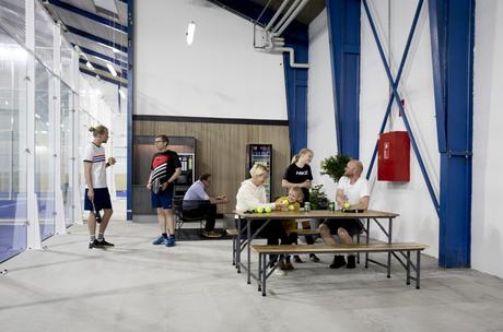 delikatissen sports interiors decor scandinavian padel pistas de pade padel indoors decor pádel dinamarca padel danmark padel court decor padel banner decoracion e interiorismo centro deportivo danish padel centro de padel decoracion  