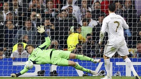 Cristiano erró un penalti decisivo contra el Bayern.