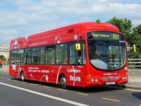 Las ciudades deben eliminar la presencia de automóviles para sobrevivir La pila de combustible es una opción para los autobuses
