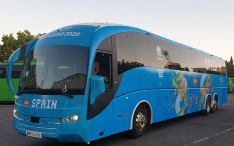 Grupo Corporalia elegida para la rotulación integral de los autobuses de la Eurocopa