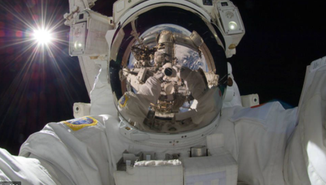 ¿De qué color es el Sol? ¿De qué color es el Sol?