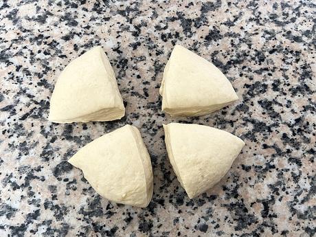 delikatissen the best and easiest homemade naan bread Soft naan bread pan turco pan naan con ajo y perejil pan hecho en la sartén pan de oriente pan casero masa para pan plano how to make naan bread home made naan bread garlic naan bread easy naan bread como hacer pan indio baking bread  