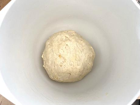 delikatissen the best and easiest homemade naan bread Soft naan bread pan turco pan naan con ajo y perejil pan hecho en la sartén pan de oriente pan casero masa para pan plano how to make naan bread home made naan bread garlic naan bread easy naan bread como hacer pan indio baking bread  