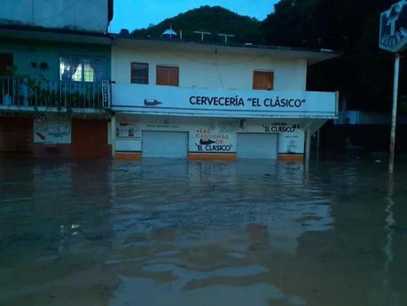 Fuertes lluvias en la Huasteca dejan daños en 5 municipios