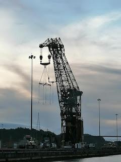 La Titan, grúa de ACP Pedro Miguel Locks