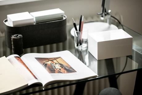 delikatissen scandinavian kitchen scandinavian formal eatingroom scandinavian eatingroom scandi kitchen nordic style nordic kitchen cocina sin muebles arriba cocina nórdica cocina moderna cocina grande cerrada cocina escandinava cocina con office cocina comedor cocina blanca  