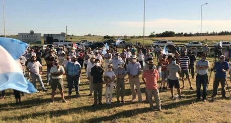 El campo prepara una masiva manifestación en rechazo a las medidas del Gobierno