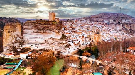 Una Escapada Sorprendente: Alcala de Jucar, Albacete Todo sobre Alcalá del Júcar - qué ver, historia, fiestas, gastronomía