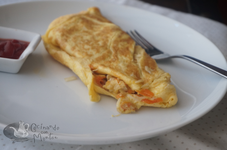 Omuraisu, tortilla de arroz japonesa