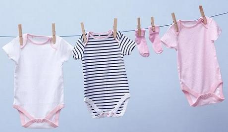 como lavar la ropa de recien nacido