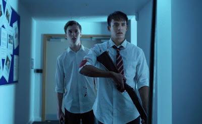 SCHOOL'S OUT FOREVER (Reino Unido, 2021) Catastrófico, Acción