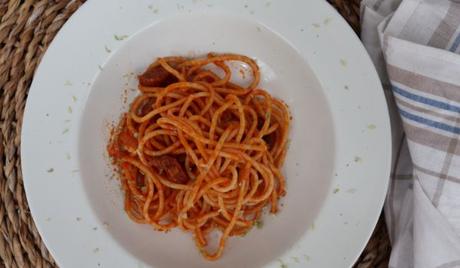 Espaguetis con Chorizo Receta Casera Cómo hacer la receta casera de espaguetis con chorizo