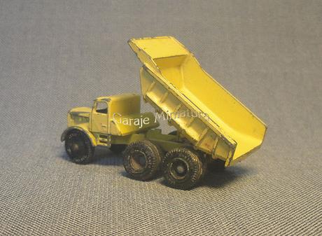 Euclid de Matchbox, un camión volcador para trabajar en canteras Euclid de Matchbox, un camión volcador para trabajar en canteras