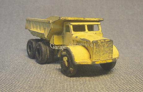 Euclid de Matchbox, un camión volcador para trabajar en canteras Euclid de Matchbox, un camión volcador para trabajar en canteras