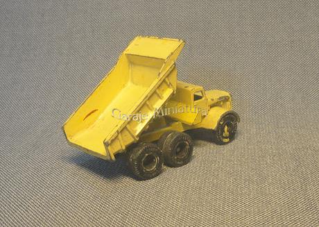 Euclid de Matchbox, un camión volcador para trabajar en canteras Euclid de Matchbox, un camión volcador para trabajar en canteras
