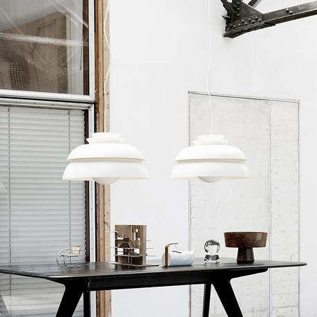 delikatissen white pendant danish lamp scandinavian design pendant lamp lámparas de interior lámparas de diseño lamp decor Jørn Utzon indoors lamp Fritz Hansen dk Fritz Hansen design lamps diseño nórdico diseño escandinavo diseño danés danish lamps danish design Concert P1 lamp  