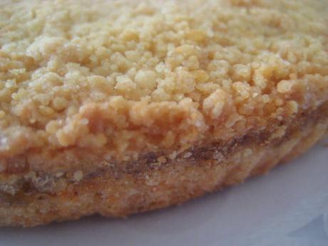 TARTA DE CABELLO DE ÁNGEL ELABORADA CON CRUMBLE