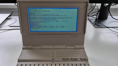 Instalando Linux en una computadora portátil 286 del año 1989