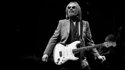 Tom Petty and the Heartbreakers - 105 Degrees (1996-2021) Tom Petty and the Heartbreakers - 105 Degrees (1996-2021)