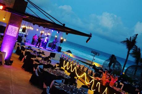 Transporte al hotel Aloft Cancún restaurantes cerca del hotel aloft