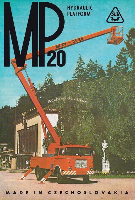 Ŝkoda 706 RTH SUB MP 20, un camión hidro elevador checoslovaco