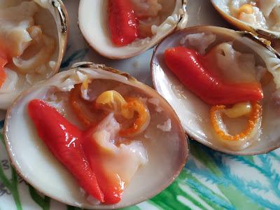 QUISQUILLAS DEL MAR DE ALBORAN CRUDAS ADEREZADAS CON UNA EMULSION DE LIMON Y ACEITE DE OLIVA VIRGEN EXTRA DE RONDA QUISQUILLAS DEL MAR DE ALBORAN CRUDAS ADEREZADAS CON UNA EMULSION DE LIMON Y ACEITE DE OLIVA VIRGEN EXTRA DE RONDA