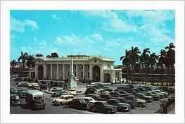 Vista de la Plaza 5 de Mayo en 1950 Vista de la Plaza 5 de Mayo en 1950