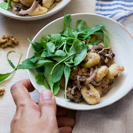 GNOCCHI CON PESTO DE NUECES Y RUCULA