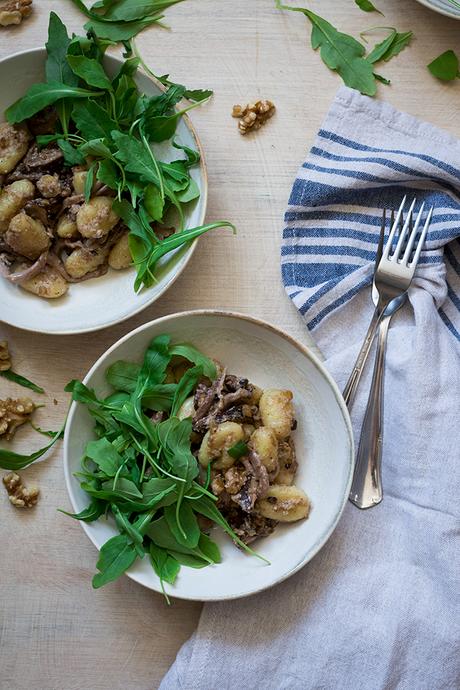 GNOCCHI CON PESTO DE NUECES Y RUCULA