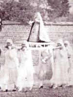 Profetizado y martirizado.