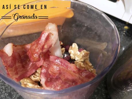 Paté de gambones y palitos de cangrejo/ Paté de queso, nueces, bacon y arándanos