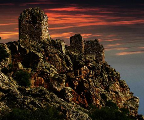 En Ruta por los Montes de Toledo: Del Castillo de Piedras Negras a la Mítica Ciudad de Vascos, Toledo (I) Castillo de peñas negras | Objetivo Castilla-La Mancha Noticias