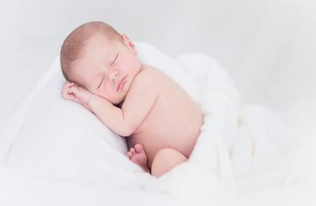 La mejor posición dormir al bebé
