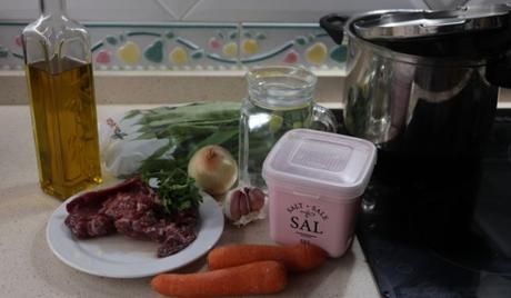 Judías Verdes con Carne de Ternera Receta Casera Los ingredientes necesarios para hacer judías verdes con carne de ternera