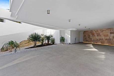 delikatissen villa lujo costa del sol terrace with jacuzzi and amazing views nueva construcción malaga newly built villa costa del sol modern interiors luxurious home house with social areas house with private pool electric car station contemporary interiors bedroom with ensuite bathroom delikatissen villa lujo costa del sol terrace with jacuzzi and amazing views nueva construcción malaga newly built villa costa del sol modern interiors luxurious home house with social areas house with private pool electric car station contemporary interiors bedroom with ensuite bathroom