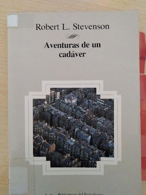 Minireseñas: La porta dels tres panys, de Sónia Fernández-Vidal; Aventuras de un cadáver, de Robert L. Stevenson