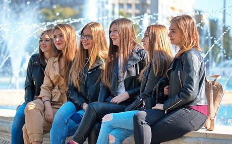 women 6342815 640 Hoteles en Andalucia