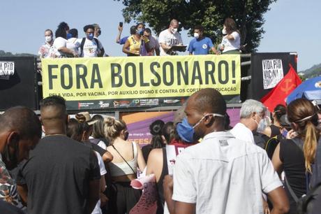 Brasil: Habitantes vuelven a las calles para exigir destitución de Bolsonaro