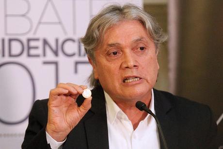 Senador Alejandro Navarro rechazó estancia de Emilio Graterón en la embajada Chilena en Venezuela