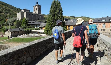 Viaje a la Capital del Temple: Pons Ferrata, León Viaje a la Capital del Temple: Pons Ferrata, León