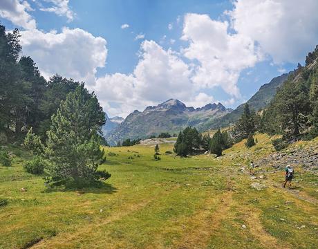 Salvaguarda y Tuc de Escaleta desde Hospital de Benasque