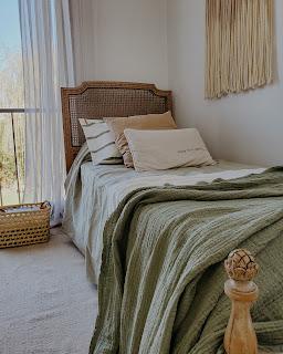 El cuarto verde estrena verdes: color y textiles El cuarto verde estrena verdes: color y textiles