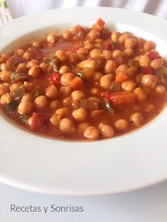 GARBANZOS CON HORTALIZAS.