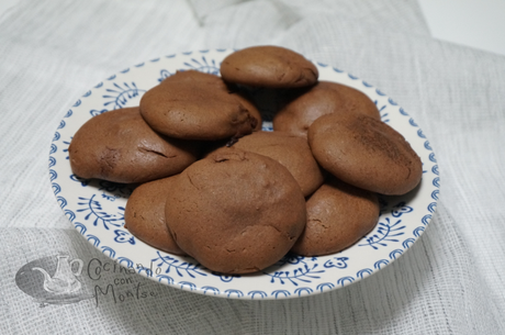 Galletas rellenas de chocolate