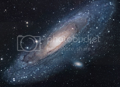 Leyes y variables: determinantes en el universo