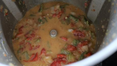 Vinagreta de Pimientos con Mambo Una vez preparada la vertemos en un bol