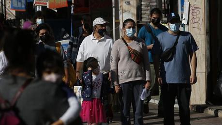 Chile registra una tasa de positividad en las pruebas PCR del 1,97%