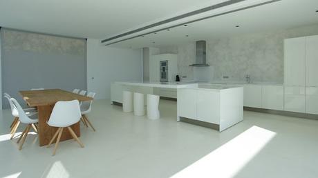 Residencia Minimalista en Santa Eulalia, Ibiza