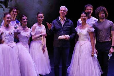 SE REÚNE GOBERNADOR CON ELISA CARRILLO Y OTROS BAILARINES DE BALLET QUE PRESENTARÁN EL FESTIVAL DANZATLÁN EN EDOMÉX